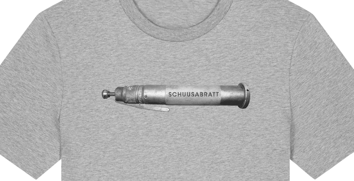  Schuusabratt, T-Shirt 
